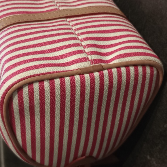 Dooney & Bourke Barrel Bag - Picture 10 of 11